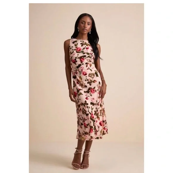 Lulu's pink burned velvet Dress - Picture 1 of 3